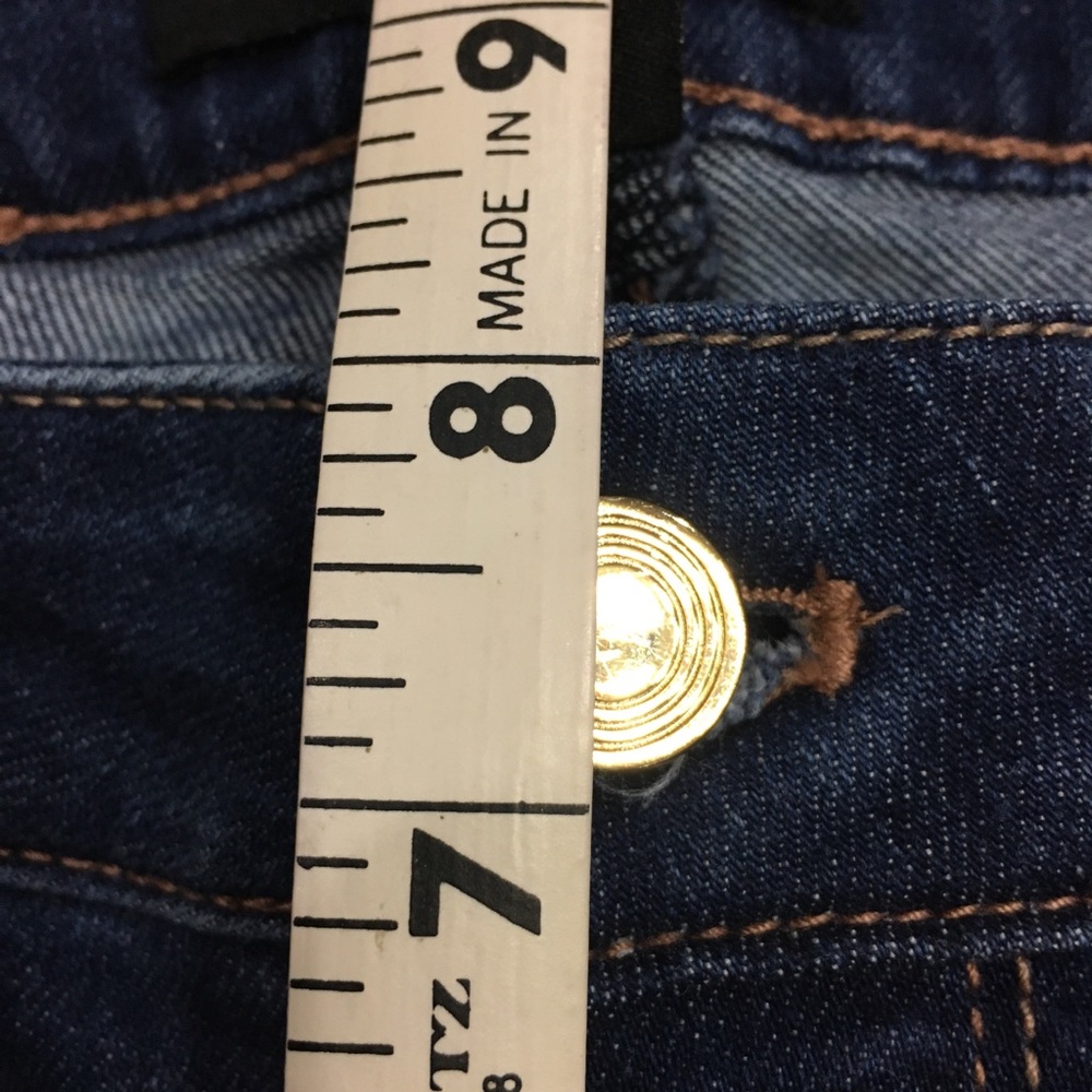 EUC White House Black Market Slim Leg Regular Distressed Fabric Jean - Picture 14 of 15